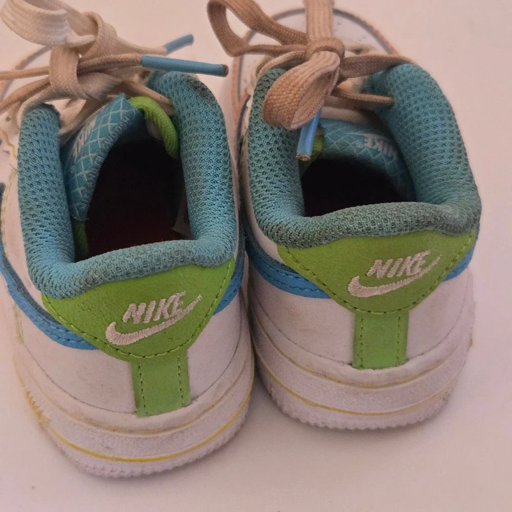 Nike Air Force 1 Low Toddler White Blue Green FJ4811-100 Size 5C Sneaker